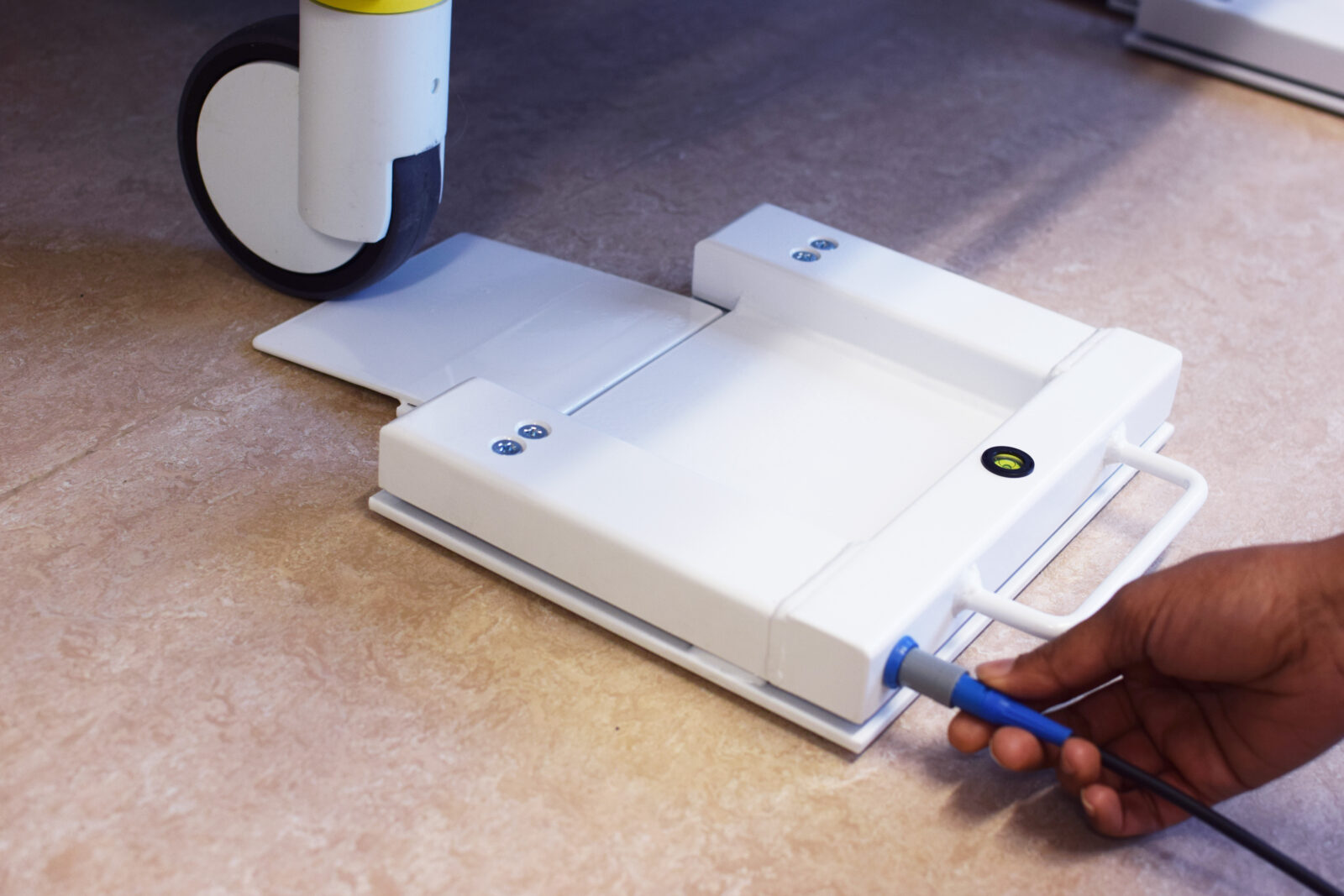 M-950 (11) Marsden M-950 Medical Bed Scale small weighing platform closeup