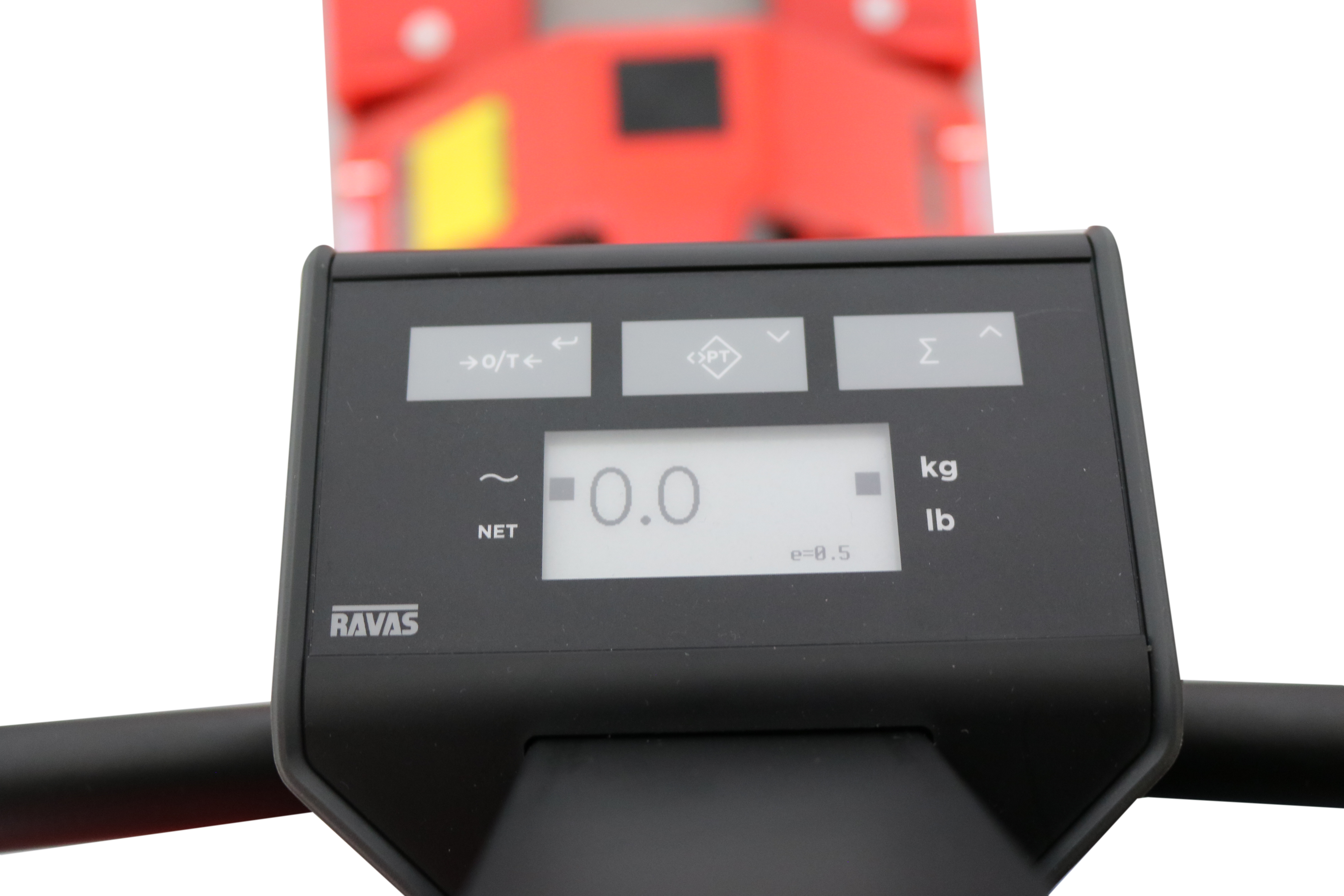 ipt-economy_indicator Ravas iPT Intelligent Pallet Truck Scale closeup of indicator viewed from operator perspective