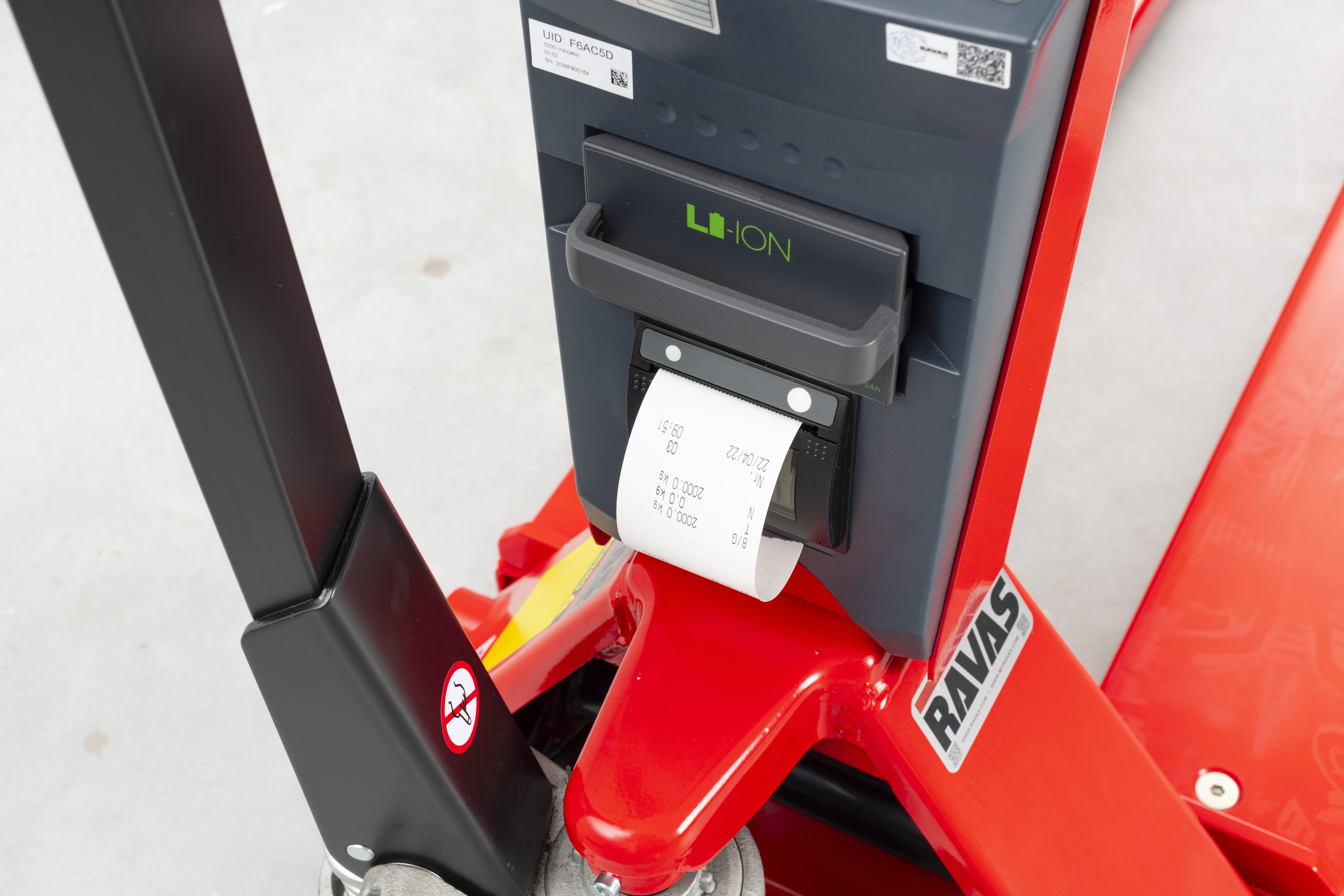 ravas-3200_0300 Ravas 3200 Advanced Pallet Truck Scale closeup of built-in printer.
