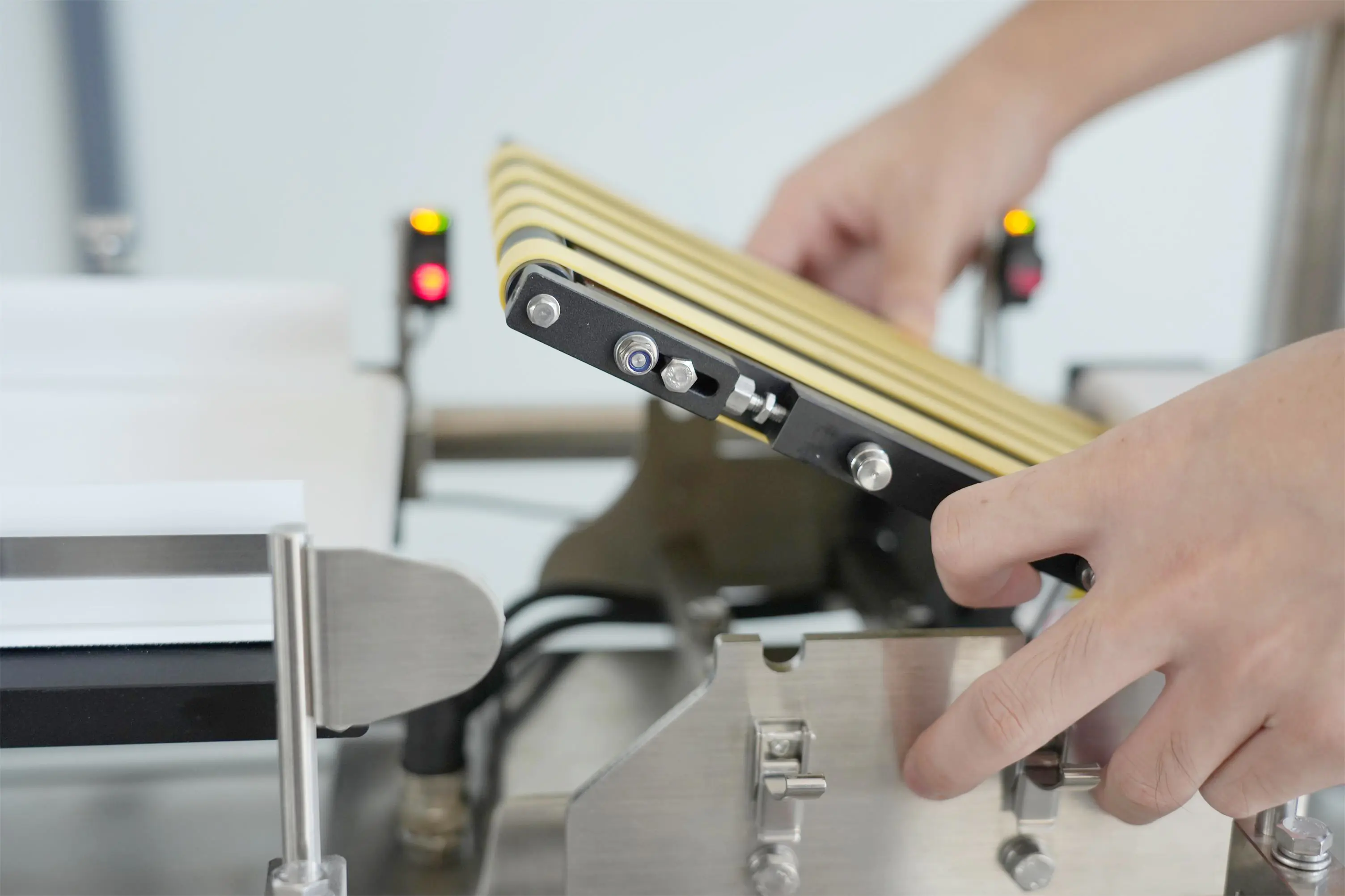 Adam Equipment In-line dynamic checkweighing